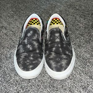 MENS SIZE 9 gray vans